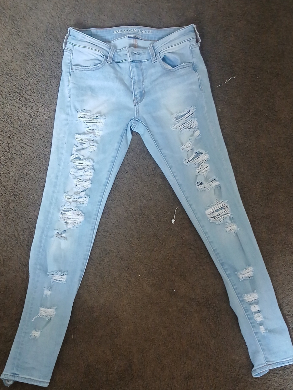 American Eagle Outfitters Light Wash Ripped Skinny Jeans